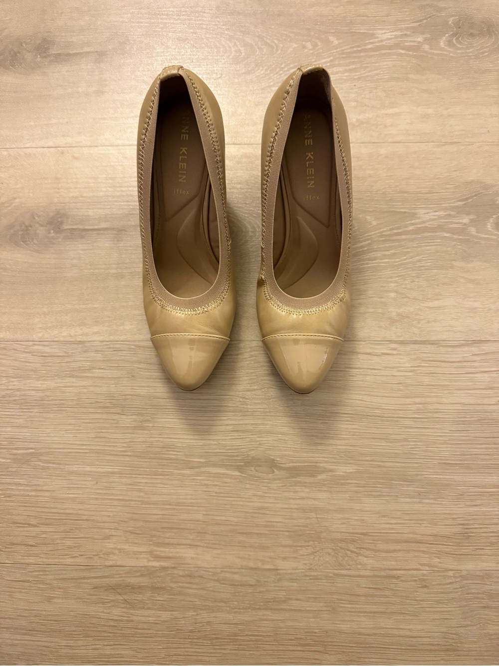 Anne Klein like new Nude Patent-toe wedge Pointed Pumps size 5.5